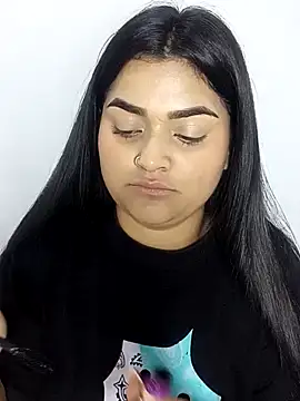 Emma Sweet- online show from February 1, 1:26 am