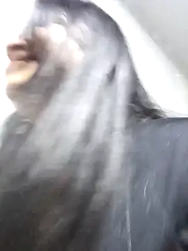 Emma Sweet- online show from February 3, 1:59 am