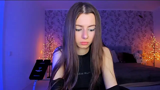 Hot Molly5 online show from June 7, 6:33 pm