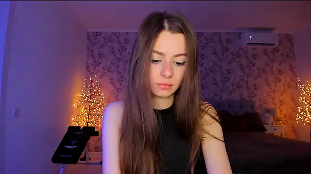 Hot Molly5 online show from July 5, 6:37 pm