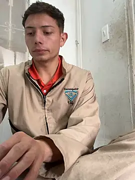 santiObrero online show from June 10, 4:28 pm