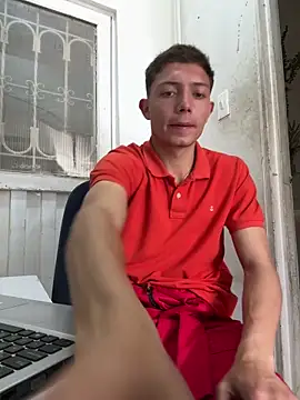 santiObrero online show from June 16, 3:03 pm