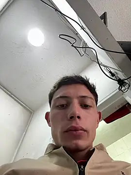 santiObrero online show from July 10, 3:36 pm