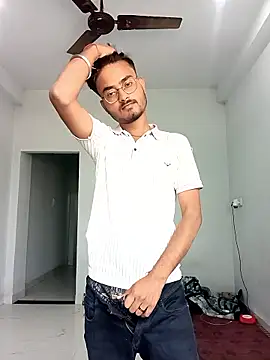 Snapshot of sdgjjkkmm chatting on March 25, 8:20 am sdgjjkkmm online show from March 25, 8:20 am