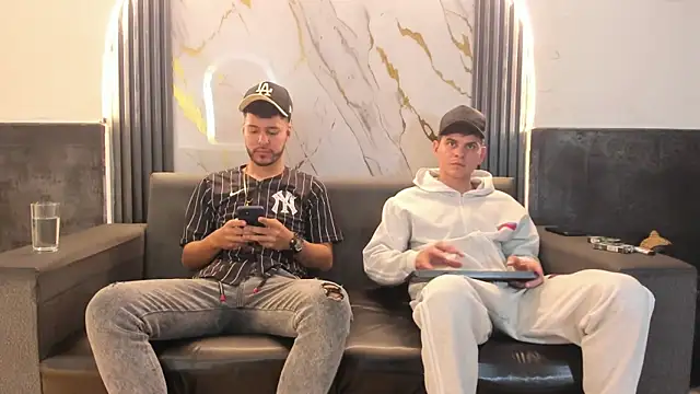 Angel Villareal online show from March 14, 5:13 am