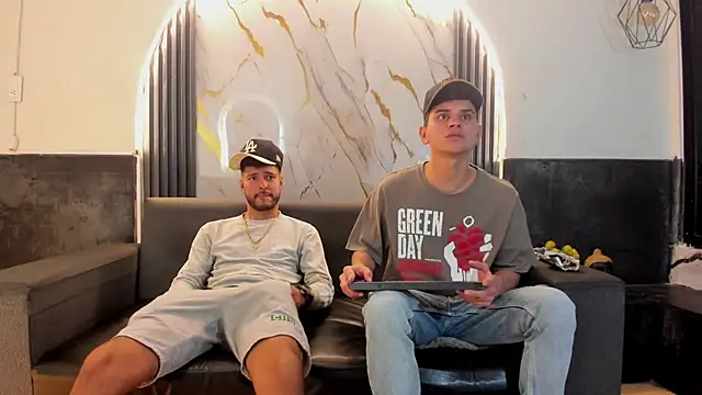 Angel Villareal online show from March 17, 4:17 am