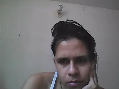 mitzukywinteer online show from February 5, 5:17 pm