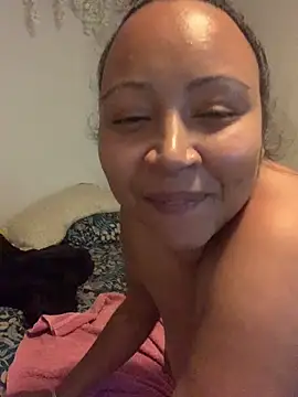 littlethroatgoat online show from April 10, 3:45 am