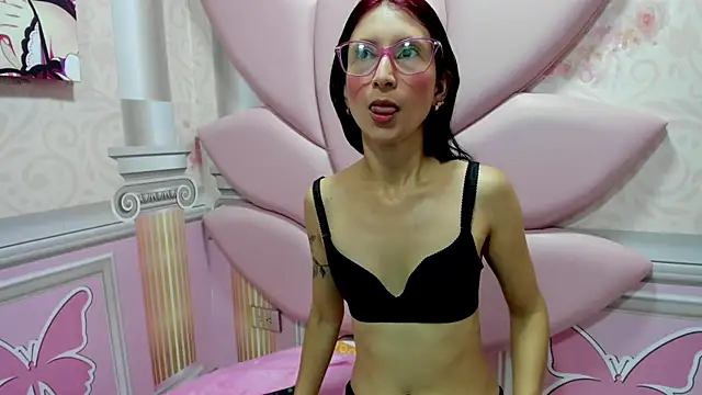 zaira skinny online show from May 24, 8:14 pm