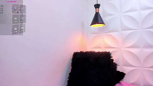 zaira skinny online show from June 12, 4:17 pm