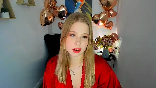 SweetDaylight online show from February 2, 7:45 pm