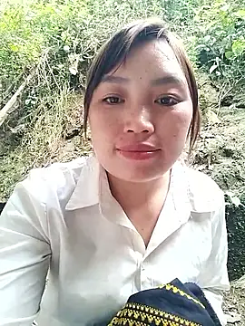 lia-coy online show from March 27, 8:37 am