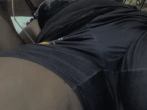 Snapshot of champers1234 chatting on February 28, 11:17 pm champers1234 online show from February 28, 11:17 pm