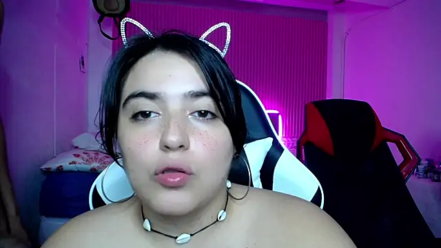 Snapshot of sonic_jess07 chatting on April 4, 10:18 pm sonic jess07 online show from April 4, 10:18 pm