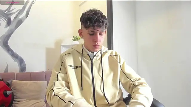 mikebenefleck 01 online show from February 1, 12:37 pm