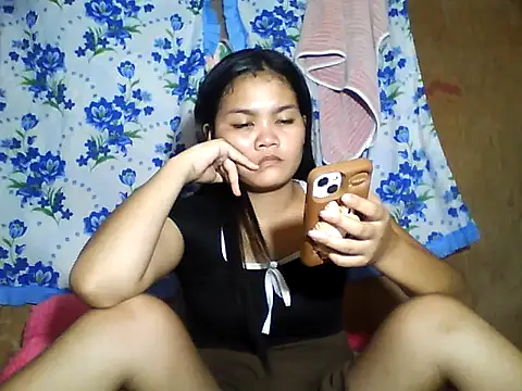 PinaySkinnyJust18 online show from June 6, 9:47 am