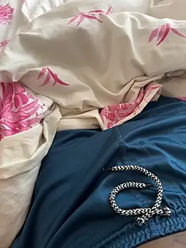 Mumbai Guy 143 online show from February 3, 10:20 am