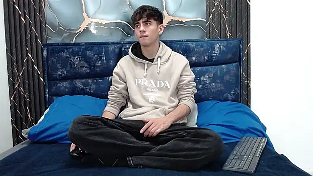 Snapshot of Lust_demian chatting on March 18, 11:46 am Lust demian online show from March 18, 11:46 am