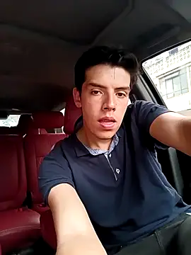 maximo 15  online show from February 11, 5:40 pm