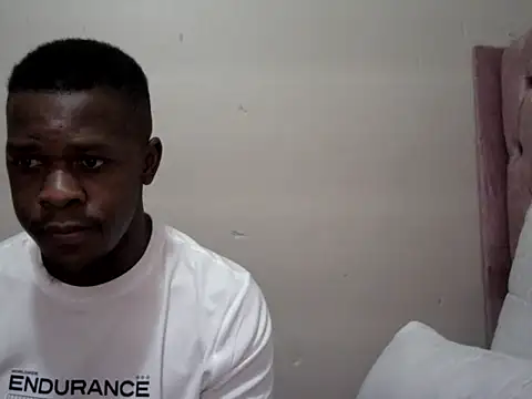 Snapshot of HiipoWer chatting on April 11, 3:38 pm HiipoWer online show from April 11, 3:38 pm