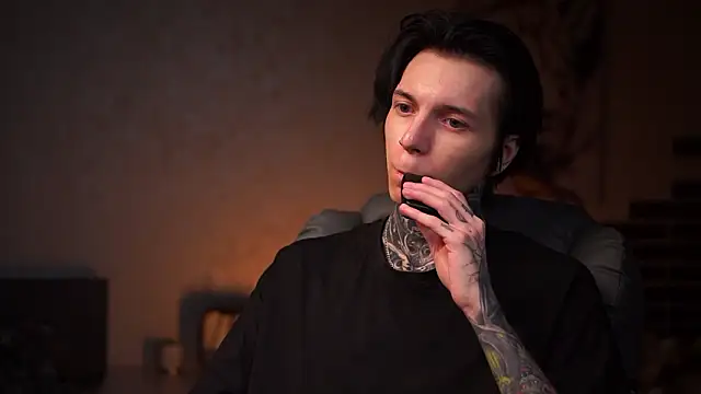 Snapshot of mr-capitalist chatting on February 19, 6:37 pm mr-capitalist online show from February 19, 6:37 pm