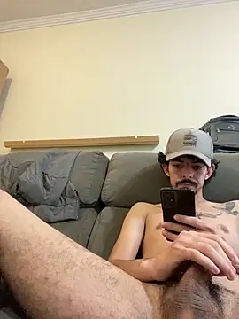 Snapshot of vilton75 chatting on March 10, 4:23 pm vilton75 online show from March 10, 4:23 pm