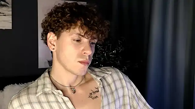 Snapshot of TylerGibson chatting on July 12, 7:05 pm TylerGibson online show from July 12, 7:05 pm