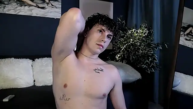 Snapshot of TylerGibson chatting on July 26, 1:58 am TylerGibson online show from July 26, 1:58 am