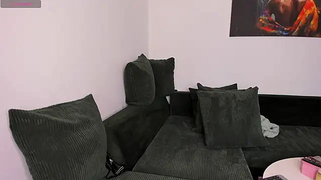 KikkoLee online show from March 8, 11:58 am