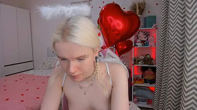 Mia WaterFall online show from February 14, 3:25 am