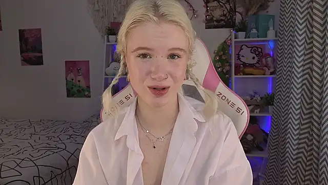 Mia WaterFall online show from June 2, 3:19 am