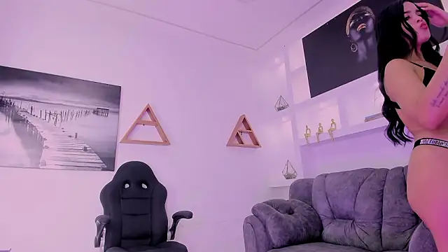 LunaVera21 online show from February 10, 12:20 pm