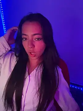 laraa rous online show from March 7, 1:24 am