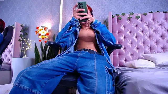 Alex Nova online show from February 7, 2:54 pm