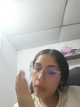 Snapshot of cristal_adams11 chatting on July 8, 3:55 am cristal adams11 online show from July 8, 3:55 am