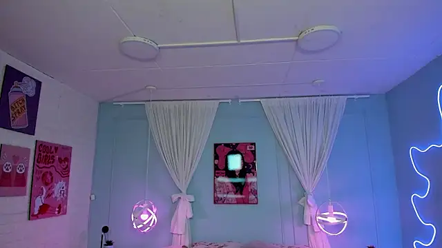 Snapshot of naomi_campell chatting on March 12, 7:42 pm naomi campell online show from March 12, 7:42 pm