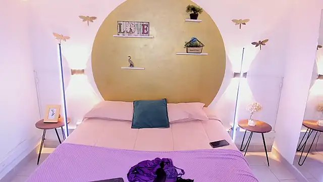 Snapshot of naomi_campell chatting on March 14, 6:46 pm naomi campell online show from March 14, 6:46 pm