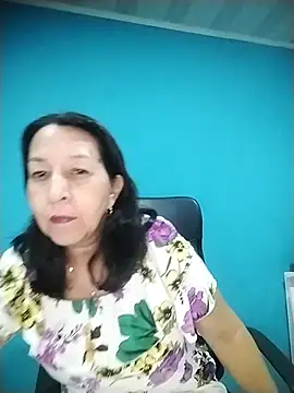 Snapshot of RosseLaure chatting on March 21, 1:43 am RosseLaure online show from March 21, 1:43 am
