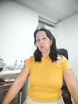Snapshot of RosseLaure chatting on August 1, 1:16 am RosseLaure online show from August 1, 1:16 am