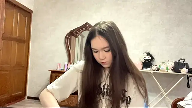 CrunchBerries online show from February 4, 12:33 pm