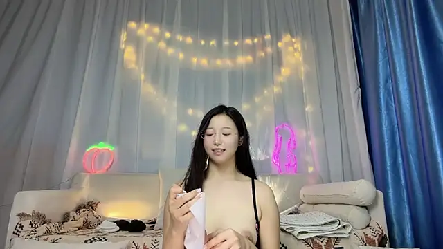 Snapshot of anan-69 chatting on March 25, 4:02 pm anan-69 online show from March 25, 4:02 pm