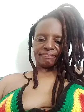 Snapshot of 01Wetlips chatting on March 23, 9:13 am 01Wetlips online show from March 23, 9:13 am