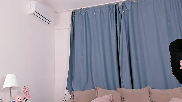 JackiYoss online show from February 14, 12:24 pm