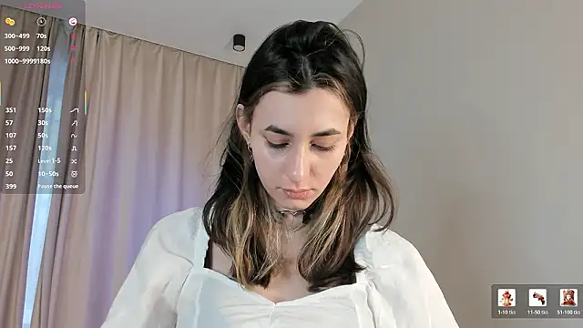 JackiYoss online show from March 1, 1:35 pm