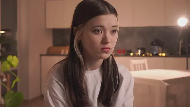 EleniRoeber online show from February 5, 4:11 pm