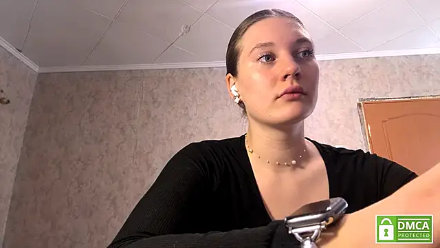 Jolievic online show from March 25, 11:38 am