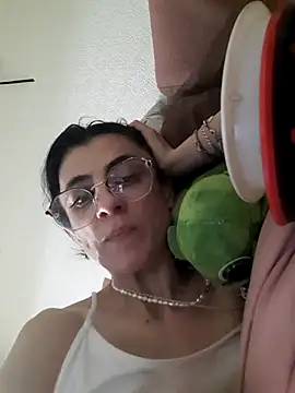 Snapshot of VaboXAlisa chatting on February 15, 8:13 am VaboXAlisa online show from February 15, 8:13 am