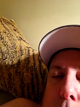 Snapshot of Martin_dick78 chatting on February 24, 1:36 am Martin dick78 online show from February 24, 1:36 am