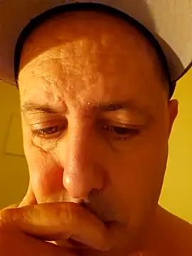 Snapshot of Martin_dick78 chatting on March 25, 1:22 am Martin dick78 online show from March 25, 1:22 am