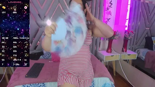 adri rivera online show from June 25, 8:13 pm